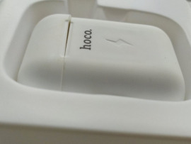 Чохол для Airpods з безпровідною зарядкою Hoco CW22 White. Фото 3