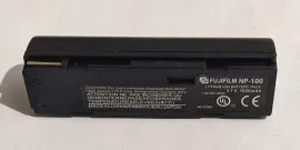 Акб фото Fujifilm NP-100. Фото 3