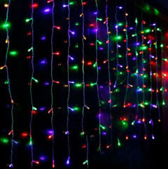 На вулицю Ice (білий кабель) 150 Led Color